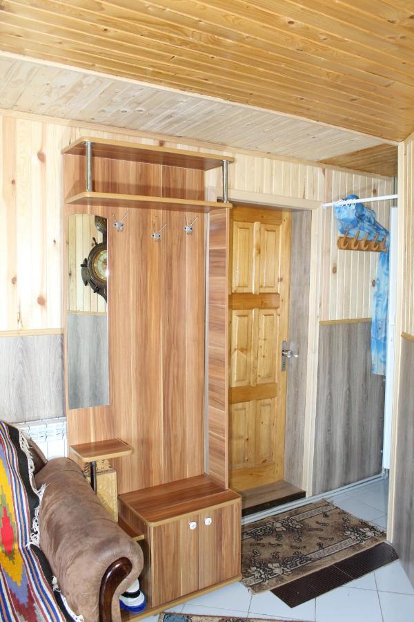 Котедж "Карпатський Краєвид" Yaremche Luaran gambar
